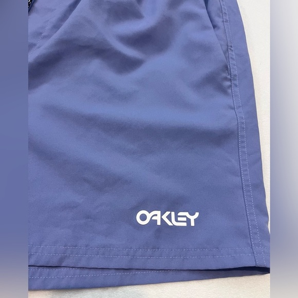 Oakley Hydrolix Regular Fit Men's Purple / Blue  Swim Trunks w Pockets Size XL - Picture 2 of 16